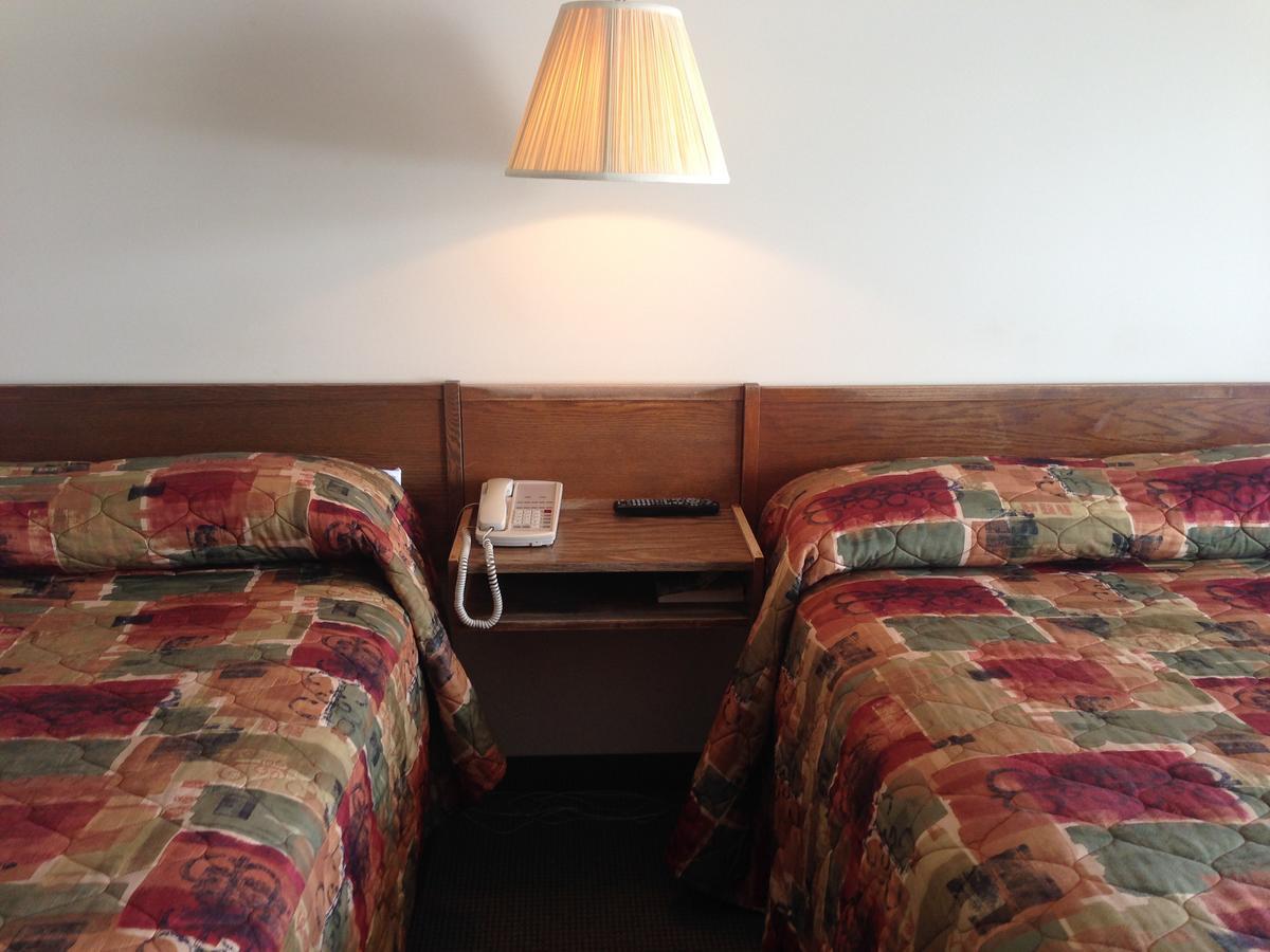 High River Motor Motel Экстерьер фото