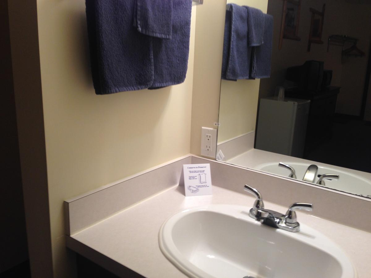 High River Motor Motel Экстерьер фото