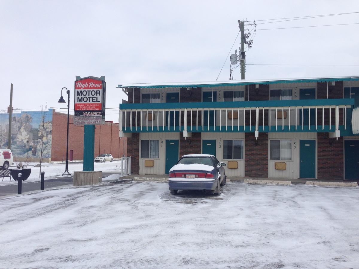 High River Motor Motel Экстерьер фото